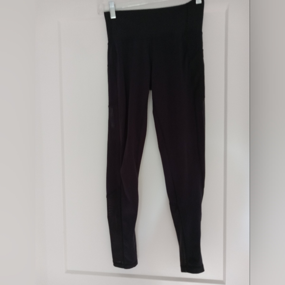 Adidas Climalite Black Athletic Leggings Reflective And Mesh On Sides Pockets
